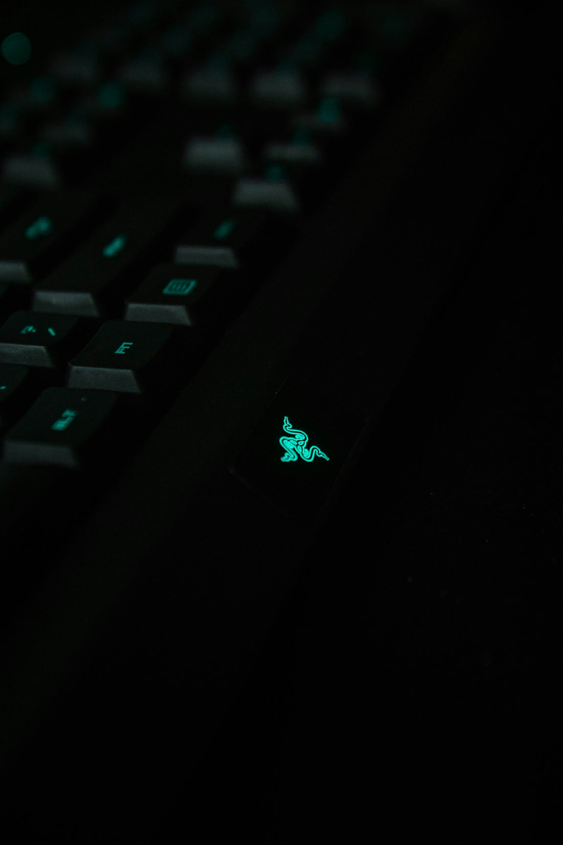 black Razer keyboard